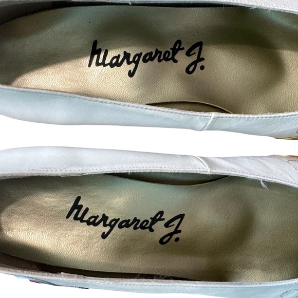 Margaret J. By Margaret Jerrold Vibrant Multicolor Women's Small Low Heels Pumps - Picture 6 of 12